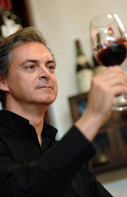 Aníbal Coutinho, Presidente do júri do concurso, congratulou o trabalho dos produtores da região, referindo que “o VII Concurso de Vinhos do Algarve volta a comprovar que os vinhos algarvios têm muita qualidade.