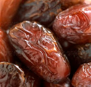 Tâmara Aroma doce e a passas que se encontra nos vinhos muito maduros, sobretudo generosos. Costuma aparecer com notas torradas. 