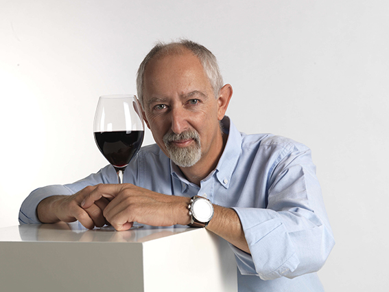 A prova “Os Bairrada que fizeram história - 1985 a 2011” vai ser comentada pelo crítico e director da Revista de Vinhos, Luís Ramos Lopes, que selecionou um conjunto de vinhos raros e grandiosos, como os brancos ‘Frei João 1988’ e ‘Campolargo 2011’ (distinguido recentemente como o melhor branco no International Wine Challenge), ou os tintos ‘Sidónio de Sousa 1985’, ‘Casa de Saima Garrafeira 1990’, ‘Quinta das Bágeiras Garrafeira 1995’ e ‘Quinta do Ribeirinho Pé Franco 2011’, entre muitos outros de idêntico gabarito. Uma mostra de vinhos complexos – declaradamente com perfil fresco, equilibrado e elegante – e muito prazerosos, sobretudo à mesa, onde revelam elevado potencial gastronómico.