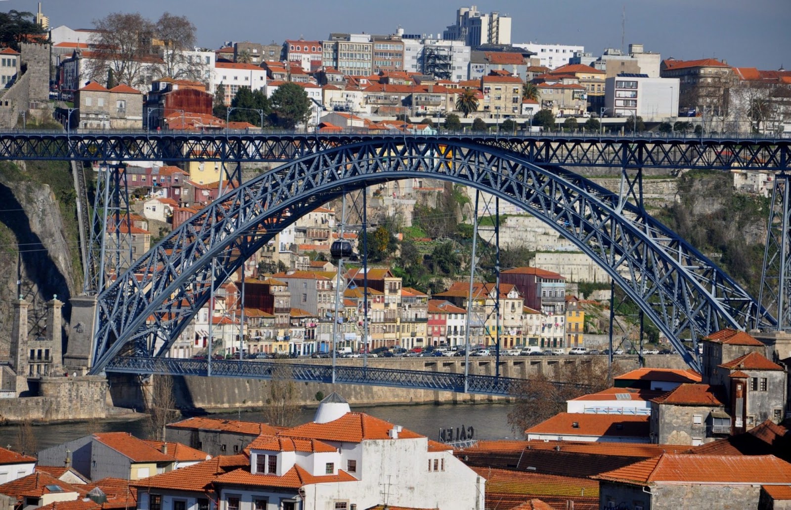 Esta Masterclass vai contar com a presença de diversos restaurantes da região do grande Porto que irão receber formação sobre o serviço de vinhos em geral, as principais regras de harmonização e sobre os vinhos da região Tejo.   O programa, que já passou por Leiria, Vilamoura e Aveiro, tem a sua última ação prevista para o dia 3 de novembro, em Lisboa.   A iniciativa é gratuita, mas sujeita a inscrição prévia, uma vez que tem número de vagas  limitado.