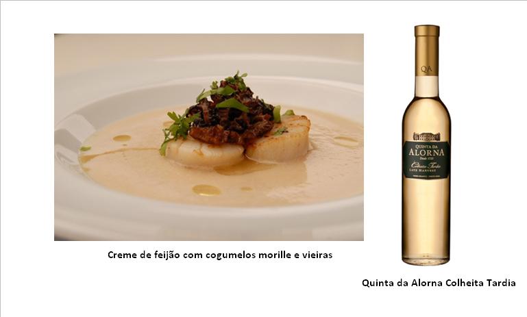 Para 6 a 8 pessoas: 300 g de feijão seco (demolhar) 6 colheres de sopa de azeite 1 ramo de aipo cortado inteiro 2 cenouras cortadas ao meio 1 alho francês cortado ao meio 1 molho de tomilho 1 molho de alecrim caldo de legumes (suficiente para dar uma consistência de sopa ao puré de feijão) 60 ml de natas flor de sal q.b. 10 g de cogumelos morille secos azeite de trufa q.b. 18 a 24 vieiras 2 chalotas picadas 1 colher de sopa de salsa picada vinho branco q.b. Preparação: 1 – Demolhar o feijão; 2 – Num tacho grande cubra o feijão com água fria, um pouco de sal e os legumes e ervas aromáticas; 3 – Deixar cozer cerca de 30 minutos; 4 – Depois do feijão estar cozido retiram-se os legumes e escorre-se bem o feijão. Tritura-se o feijão juntamente com o caldo de legumes; 5 – Juntar um pouco de sal e natas e triturar novamente; 6 – No centro do prato colocar três vieiras, cogumelos morille e salsa picada por cima. Juntar o creme de feijão à volta. No final juntar azeite de trufa. Para o caldo de legumes: 1 – Cortar os legumes (os mesmos que se colocaram a ferver com o feijão); 2 – Pôr um tacho a aquecer com um pouco de azeite; 3 – Refogar os legumes cerca de 4 a 5 minutos; 4 – Juntar água ao refogado e deixar cozinhar; 5 – Escorrer a água do refogado de legumes e juntar aos feijões. Para os cogumelos morille: 1 – Demolhar os cogumelos em água; 2 – Escorrer os cogumelos, cortá-los às fatias e salteá-los na mesma frigideira das vieiras. Para as vieiras: 1 – Picar as chalotas;