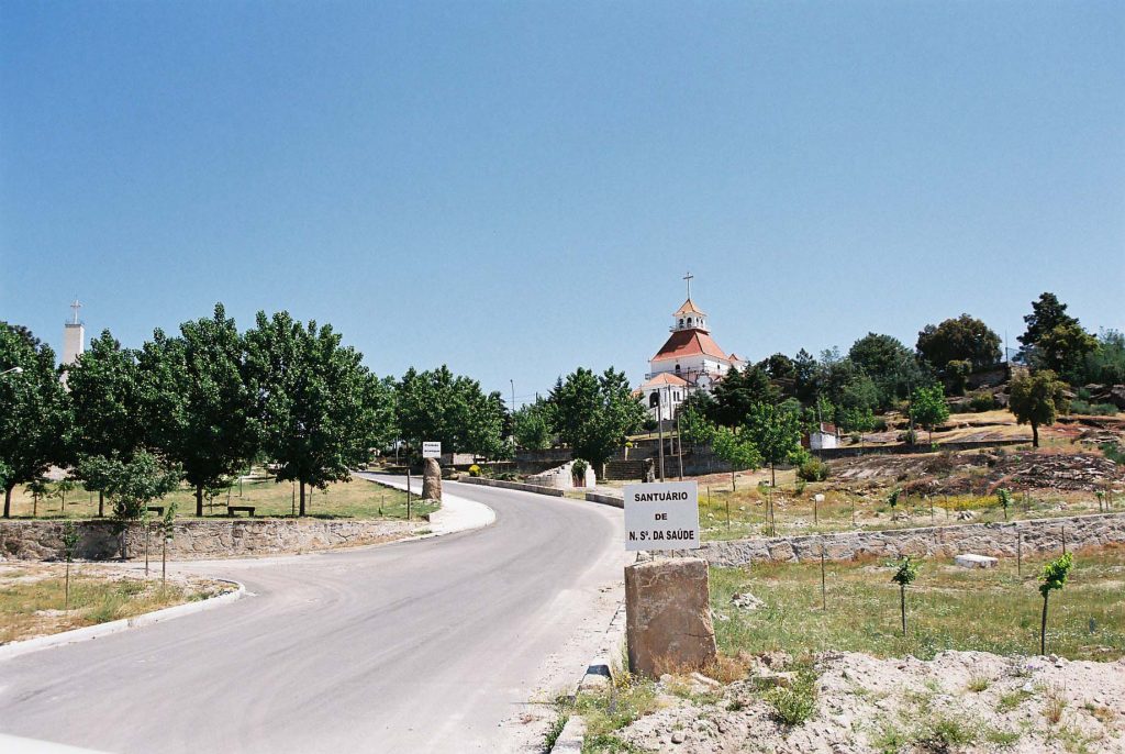 16-capela_e_santuario_n_sra_saude-1