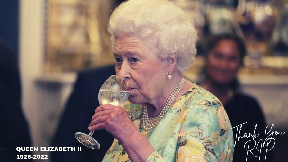 Morreu Elizabeth II e o Vinho Português perde adepta especial